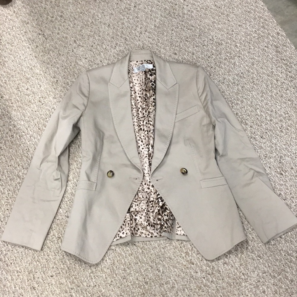 Dress suit